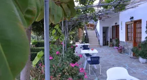 Dimitras House - Image 4