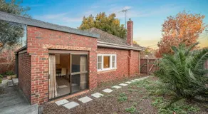 Convenient & Cosy Home in Camberwell - Image 4