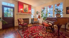 The Farmhouse Manor B&B - Image 4