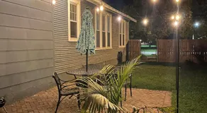 Cozy Chestnut Cottage- Downtown favorite! - Image 3
