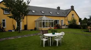 The Old School House B&B - Image 2