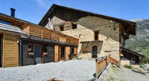 LA FERME de BELLINE Chalets ou Gîtes - Image 3