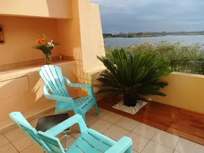 Charmant appartement avec barbecue, terrasse et piscine | Vue lac | Avec animaux autorisés - Image 3