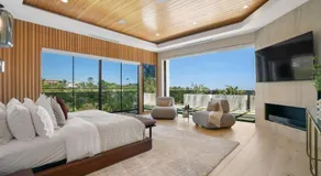 Linda Flora - Bel Air Oasis with Rooftop Deck - Image 2