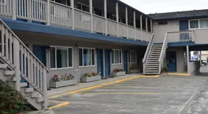 Lighthouse Cove Inn - Image 5