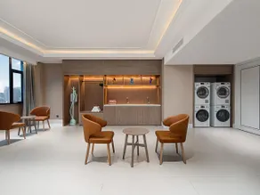 Vienna International Hotel Zhouzhi Shuijie - Image 4