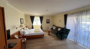 Hotel garni SEESCHLÖSSCHEN - Image 2