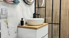 Riverside Apartment - Image 5