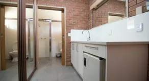 Ashleigh Court Motor Inn - Image 4