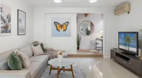 Cozy Comfort 4BR near Malls and Transport - Image 2