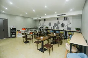 Thank U Hotel (Handan Cixian Zhongsheng Commercial Plaza Branch) - Image 4