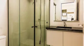 Flats Four Seasons by RD Stays - Image 5