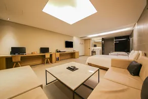 Daejeon Yuseong The Sharp - Image 2