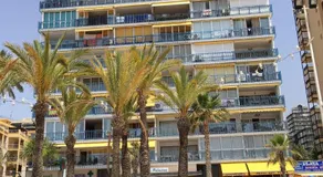 Benidorm 1ª línea playa Levante, garage, wifi, climatización - Image 5