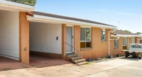 Charm in Leafy Centenary Heights! - Image 4