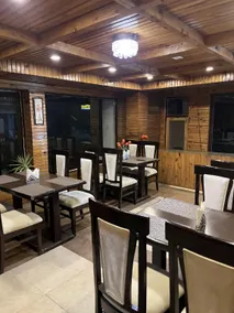 Hotel Krystal & Restaurant - Image 2