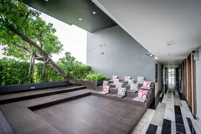 Onix Hotel Bangkok - Image 5