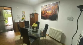 Dachgeschoss in einem Reihenhaus (mit gemeinschaftlichen Räumen) - Image 2