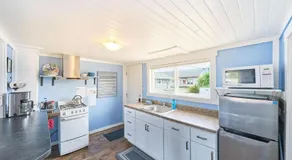 Beachside Bungalow #6 - Image 3