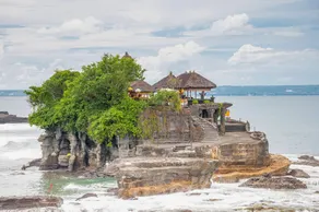 Amolas Villa Canggu, Balinese Muralism - Image 5