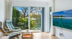 Garigal Retreat with Pool access - Image 5