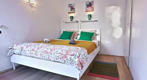 Prague Family Guest House - Rooms with shared bathroom - Image 5