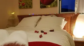 THE POPPIES Guest House - 100m Ocean - Private Spaces - Image 2