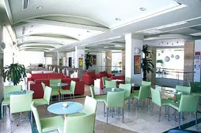La Perla Resort Hotel - Image 3