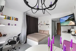 Club Replay Apartment - Image 2