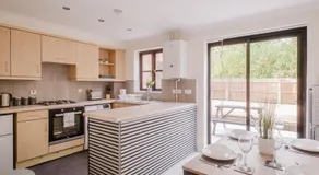 Modern and Stylish Home away from Home - Image 3