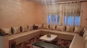 شقة ممتازة باسكان الشعبي طريق مهدية تتوفر على جميع وسائل الراحة - Image 3