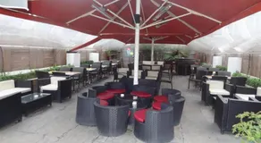 Hotel Unique - Image 3