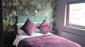 The Inn at Oliver Twistz - Image 2
