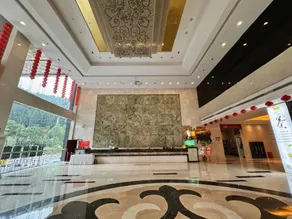 Ling Long Wang International Hotel - Image 3