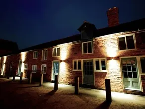 THE COACHING BARNS - Image 3