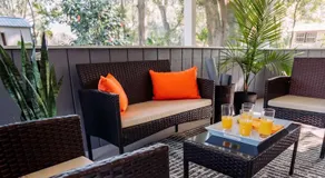 Sanctuary at the Springs - King Beds , Families - Image 3