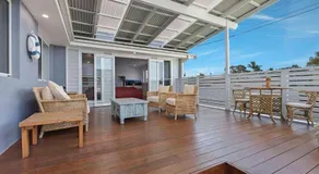 Blue Summer House - Image 4