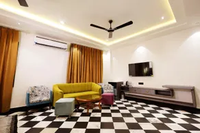 Taj Ronal Luxury Hotels - Image 5