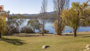 Grey Kangaroo - 2BR l Lake Front l Pet Friendly l Air-Con l BBQ l WiFi - Image 5