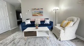 * Durham Diggs * Pet Friendly * King Bed * - Image 2