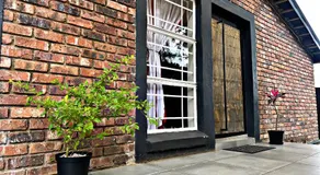 Lincoln Moon Guesthouse - Image 4