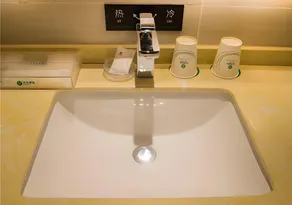 City Comfort Inn Liuzhou Wuxing Walking Street Zhonghuan Tower - Image 3