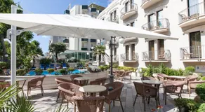 Hotel Ambassador - Image 5
