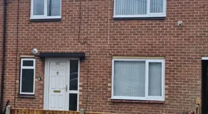 3 bedroom house-Ellesmere Port - Image 1