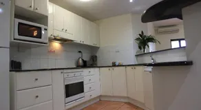 Darwin Deluxe Apartments - Image 4