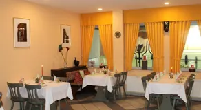 TOTO's Gasthaus - Image 5