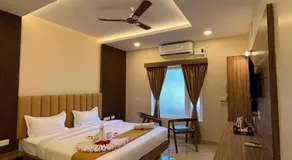 Hotel Saesha International - Image 2