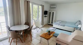 IN Villa Guesthouse - Image 2