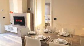 Lake Garda Apartment with Pool, Private Garden & Parking - Image 3