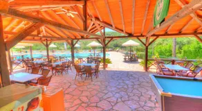 Filoxenia Studios and Mermaid Pool - Image 3